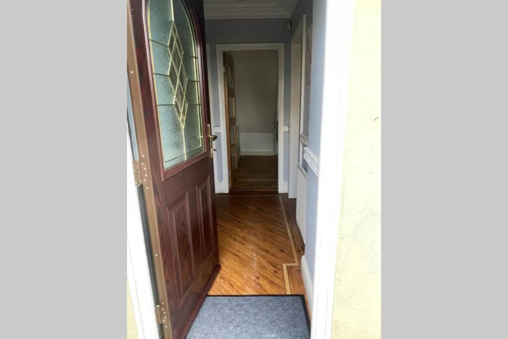 Detached Bungalow II Big Garden II Pet Friendly Villa Hednesford Bagian luar foto
